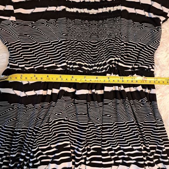 Betsey Johnson Maxi Dress - Picture 5 of 5